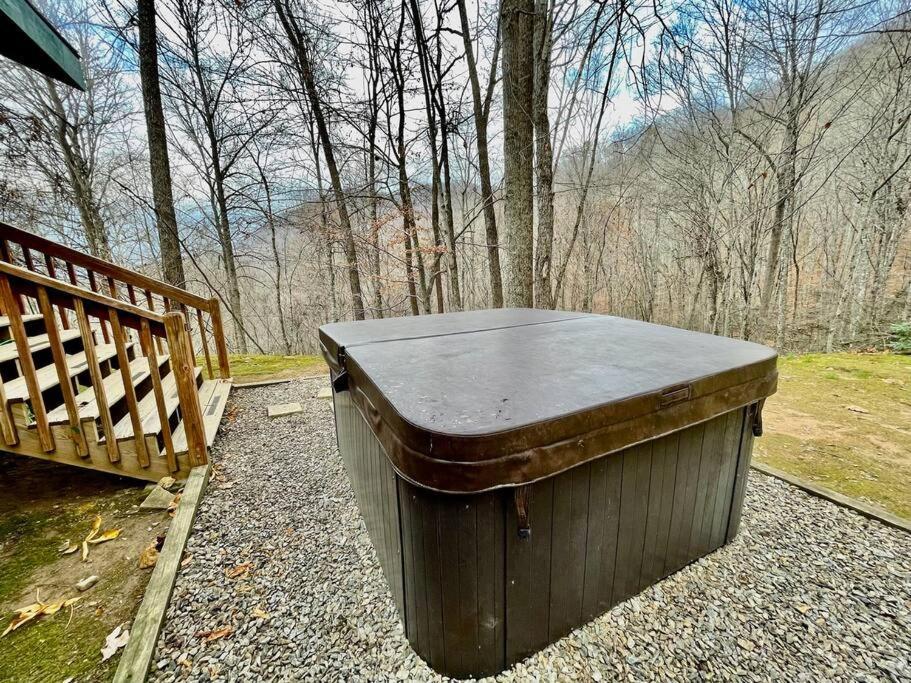 Good Life Cabin 2 Bryson City Exterior photo